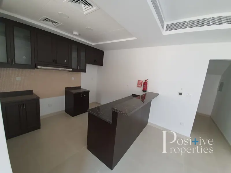 -good-location-close-to-mall-brand-new-3bed.webp