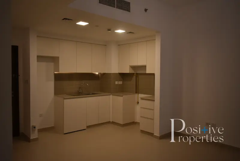 1-bed-room-1-year-warranty-1-month-free.webp