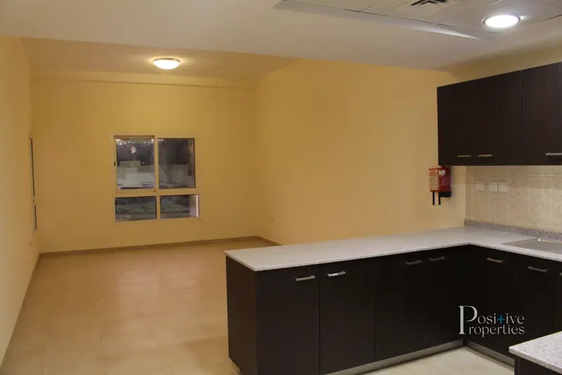 1-bedroom-open-kitchen-ready-to-move-2.webp