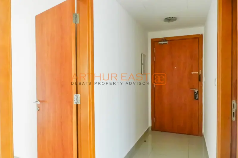 1-bedroom-unit-42k-lakeside-tower-impz.webp