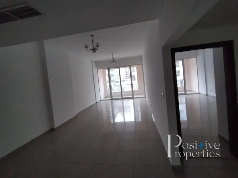 13-months-contract-huge-1bhk-near-mall.webp