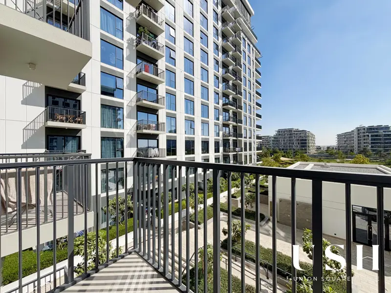 1br-park-pool-view-fully-furnished.webp