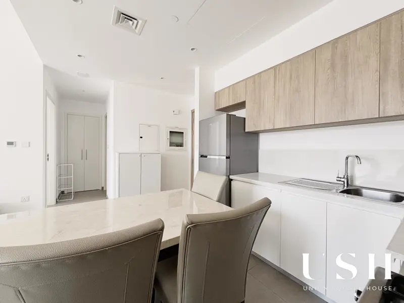 1br-park-pool-view-fully-furnished.webp