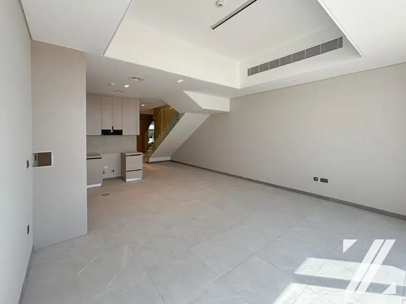 2-bed-maid-i-brand-new-i-ready-to-move.webp