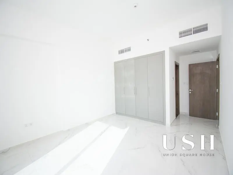 2-bedmaid-close-to-metro-vacant-vastu-ok-1.webp