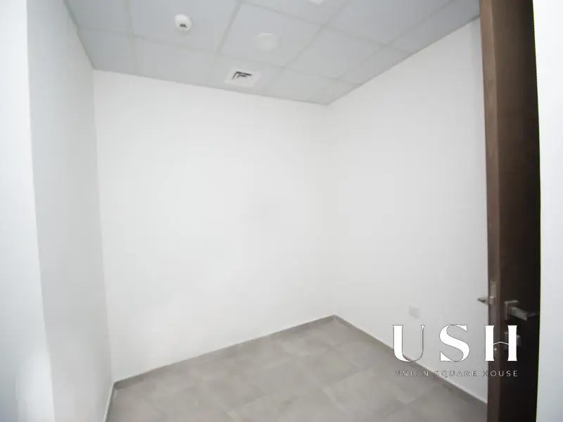 2-bedmaid-close-to-metro-vacant-vastu-ok-1.webp