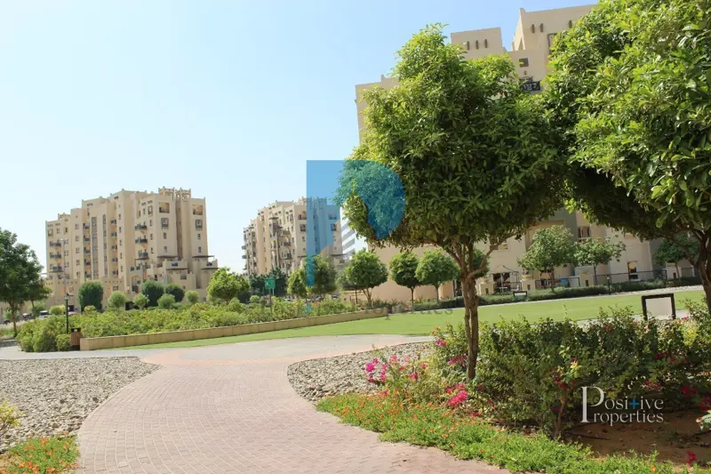 2-br-open-kitchen-ready-to-move-vacant.webp