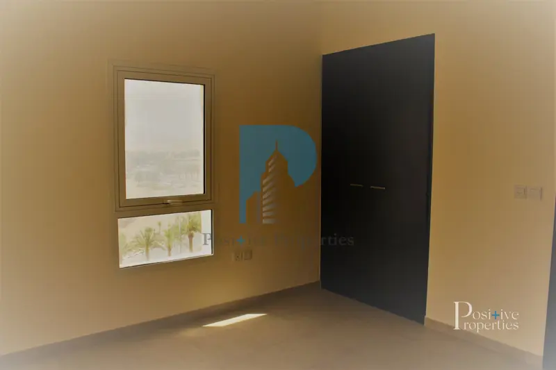 2-br-open-kitchen-ready-to-move-vacant.webp