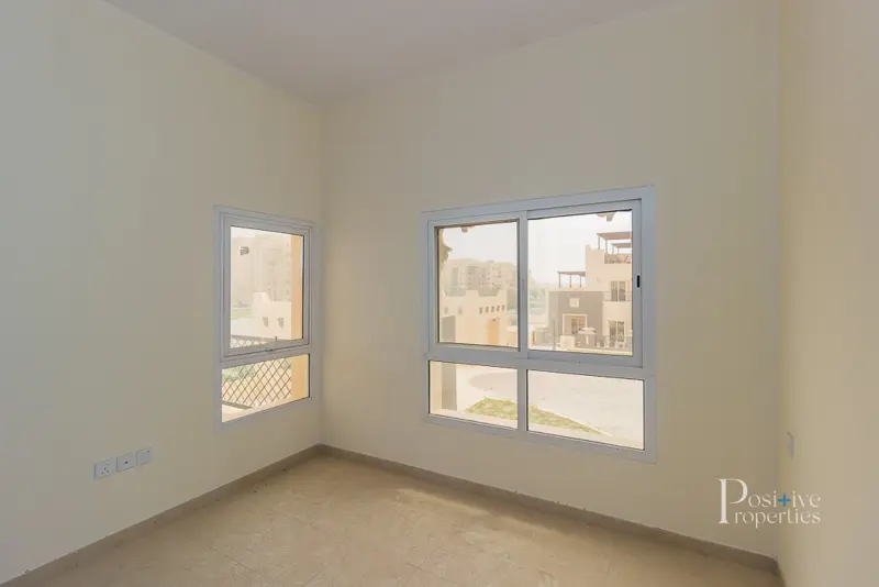 2-semi-closed-terrace-and-balcony-ready-to-move.webp