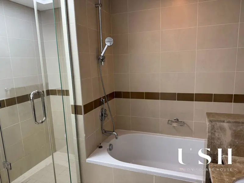 2br-fully-furnished-burj-and-fountain-view.webp