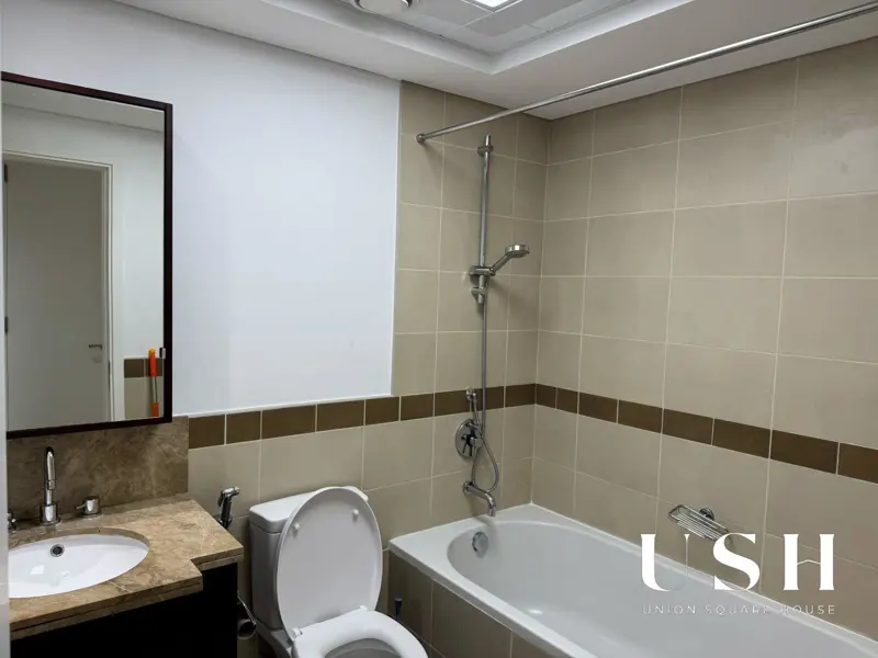 2br-fully-furnished-burj-and-fountain-view.webp