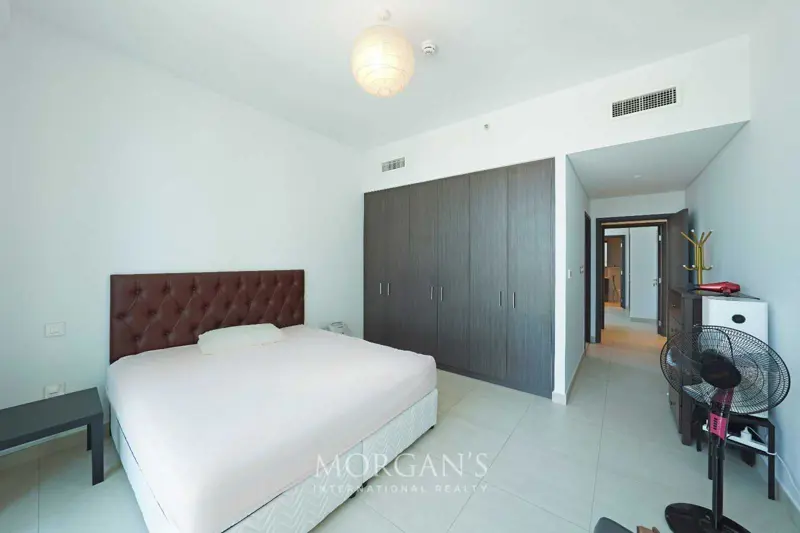 2br-stunning-open-view-corner-vacant.webp