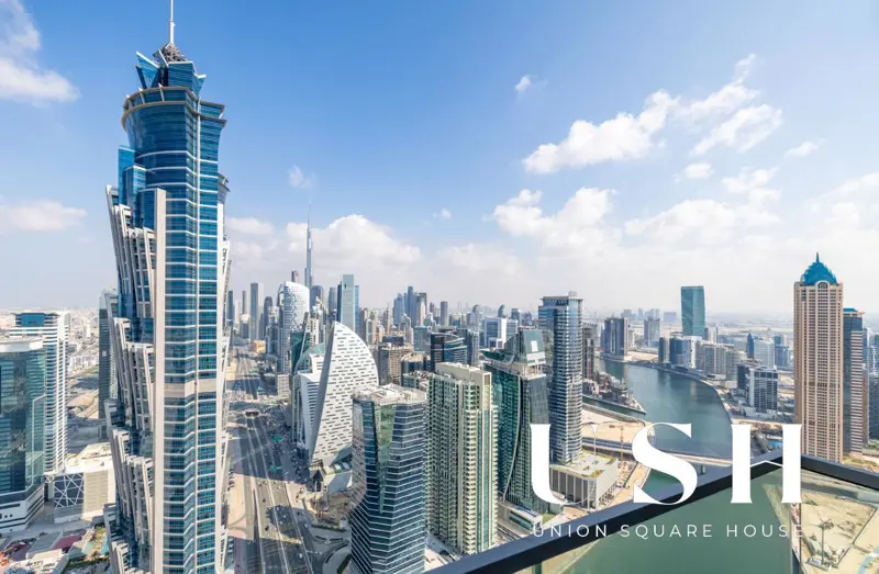 3-br-marble-upgrades-sea-and-skyline-view.webp