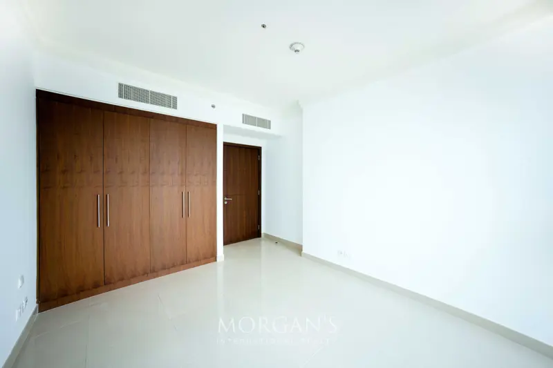 3-br-unit-high-floor-full-burj-view.webp
