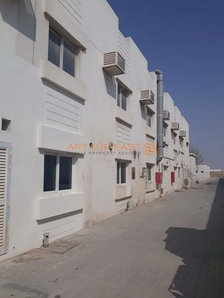 32-rooms-block-of-6-pax-ejari-aed-3500.webp