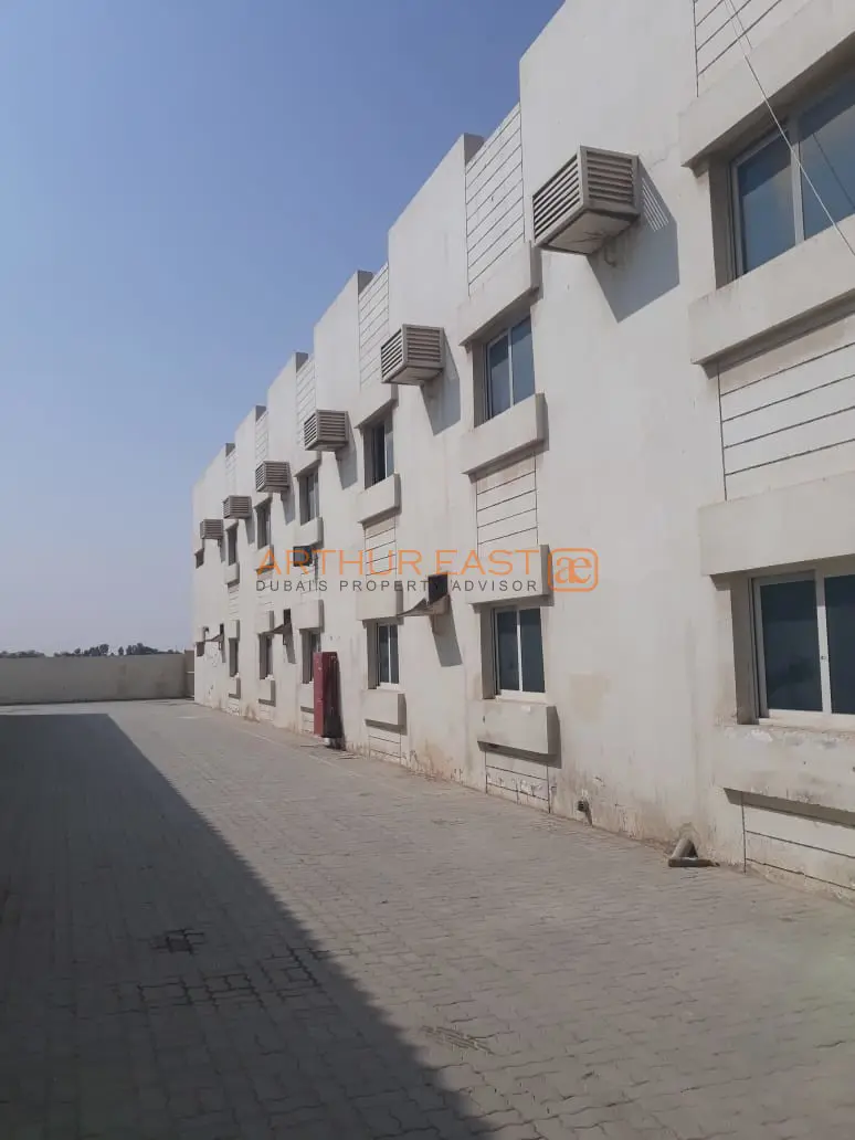 32-rooms-block-of-6-pax-ejari-aed-3500.webp