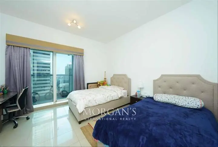 3beds-maid-high-floor-spacious-layout-1.webp