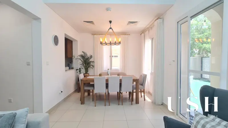 3br-semi-detached-single-row-on-pool-and-park-1.webp
