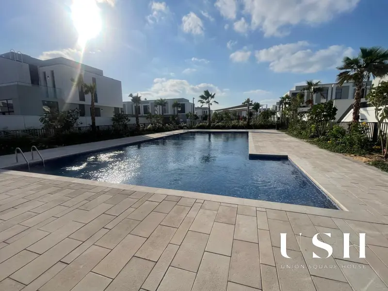 4-bed-type-b-landscaped-single-row-corner-unit.webp