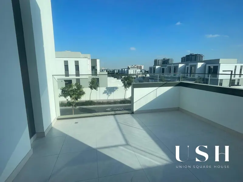 4-bed-type-b-landscaped-single-row-corner-unit.webp