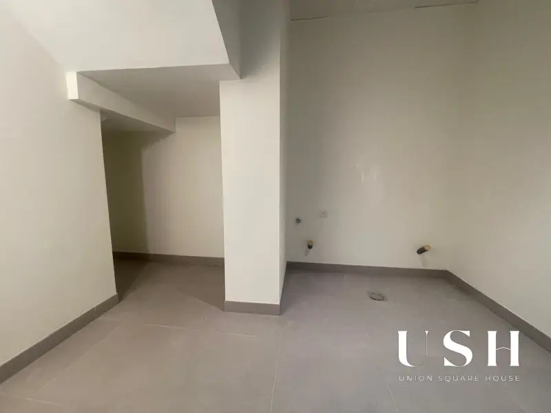 4-bed-type-b-landscaped-single-row-corner-unit.webp