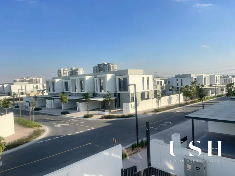 4-bed-type-b-landscaped-single-row-corner-unit.webp