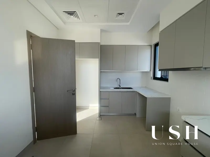4-bed-type-b-landscaped-single-row-corner-unit.webp