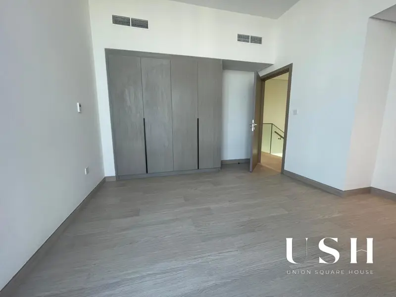 4-bed-type-b-landscaped-single-row-corner-unit.webp