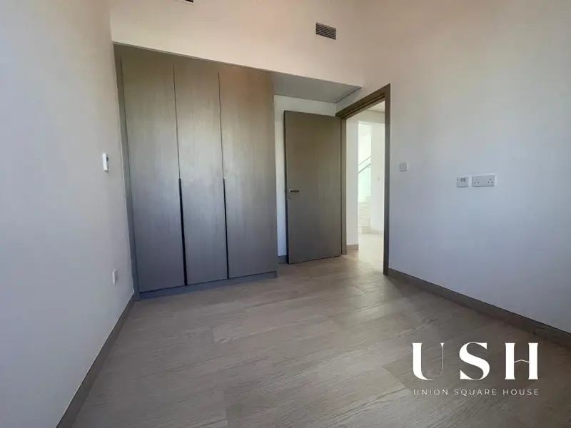 4-bed-type-b-landscaped-single-row-corner-unit.webp