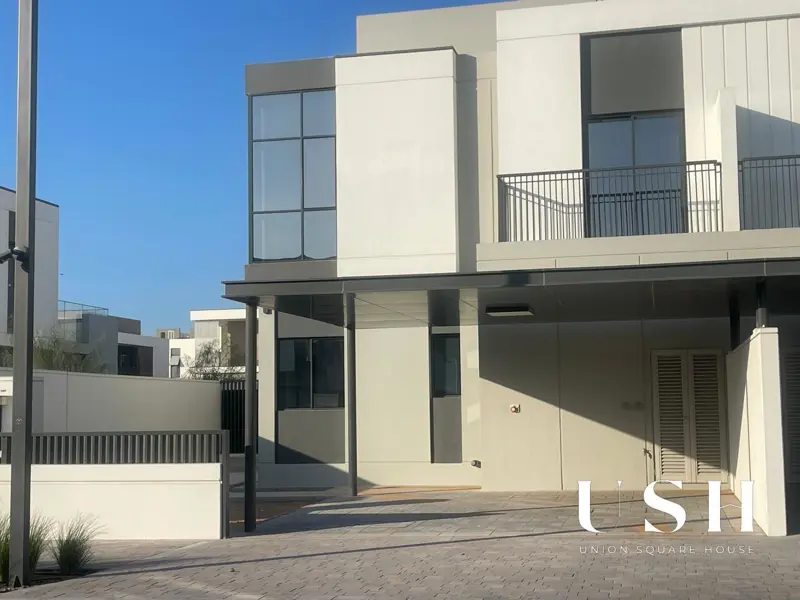 4-bed-type-b-landscaped-single-row-corner-unit.webp