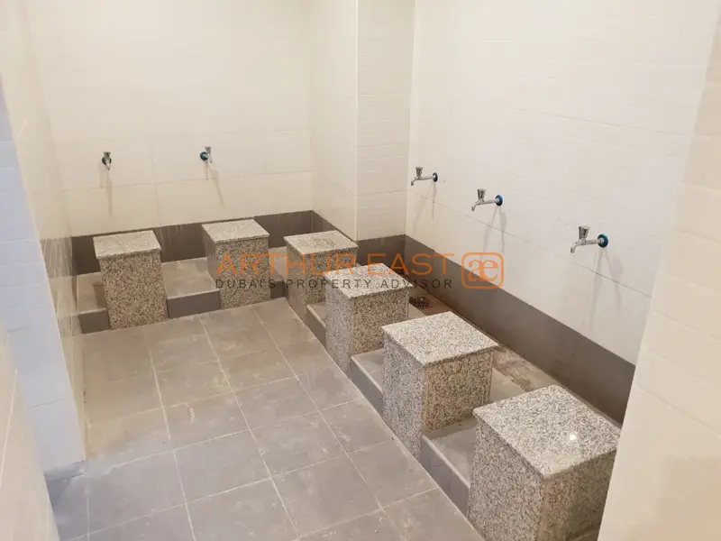 aed-3500-i-al-quoz-i-convenient-location.webp