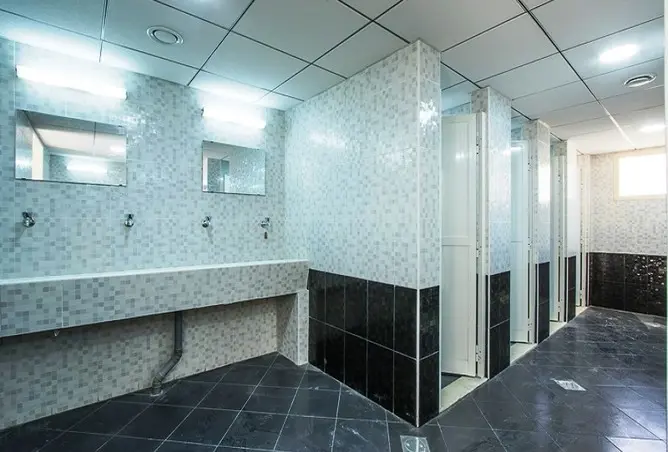 aed420-person-affordable-rate-8-per-room.webp