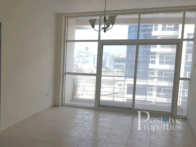 affordable-vacant-studio-i-best-location.webp