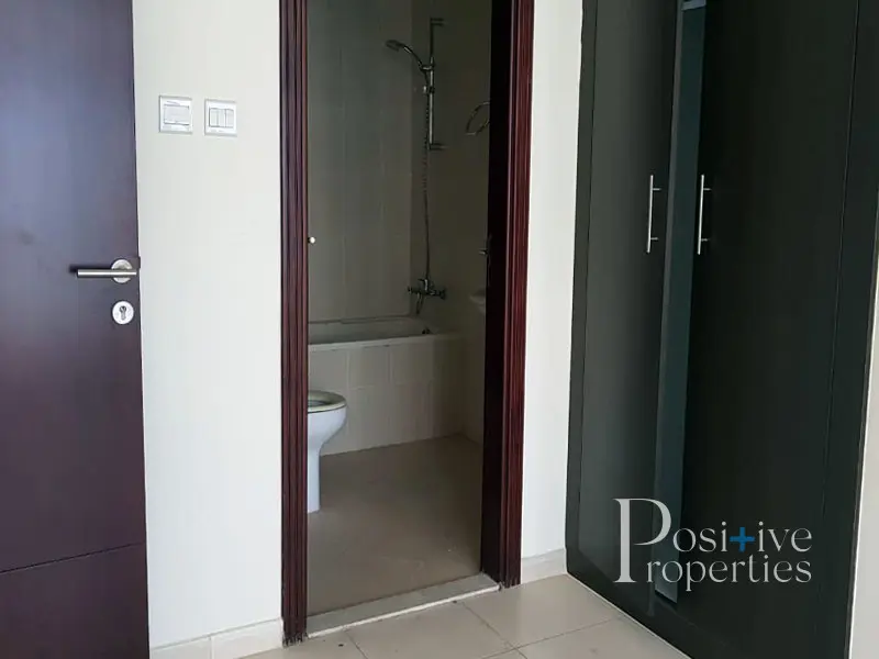 affordable-vacant-studio-i-best-location.webp