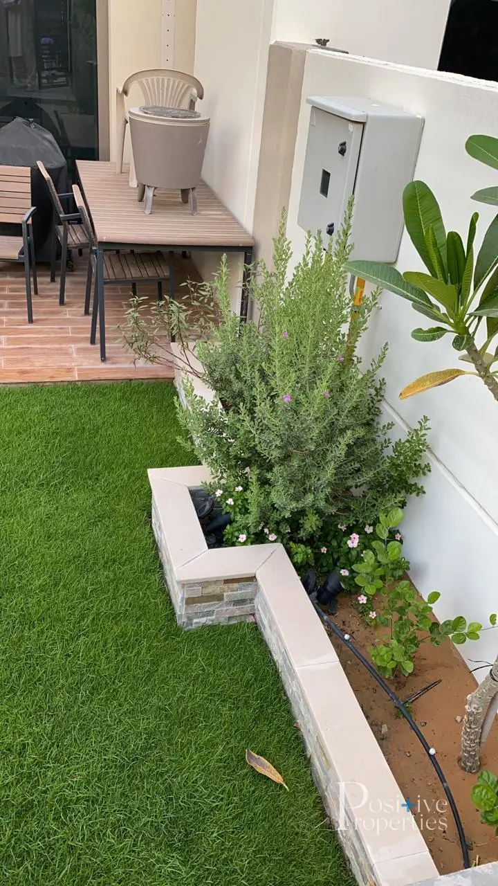 beautiful-garden-furnished-offers-invited.webp