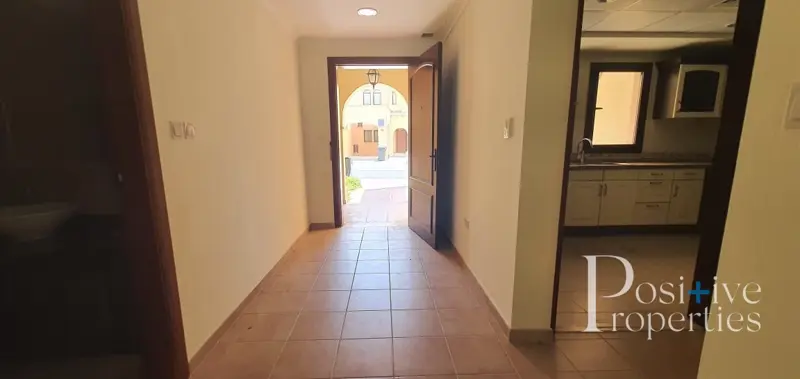 beautiful-villa-2-bedroom-3-bath-no-commission..webp