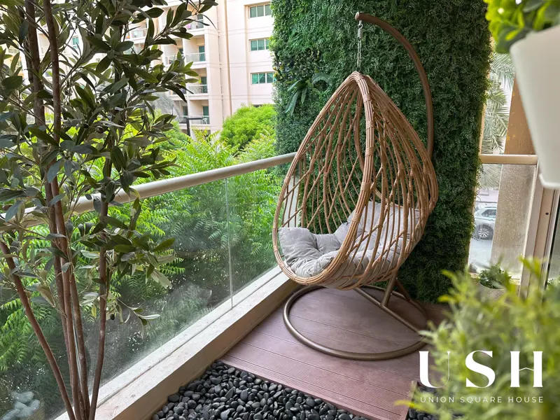 best-location-nice-view-spacious-and-bright-unit-1.webp