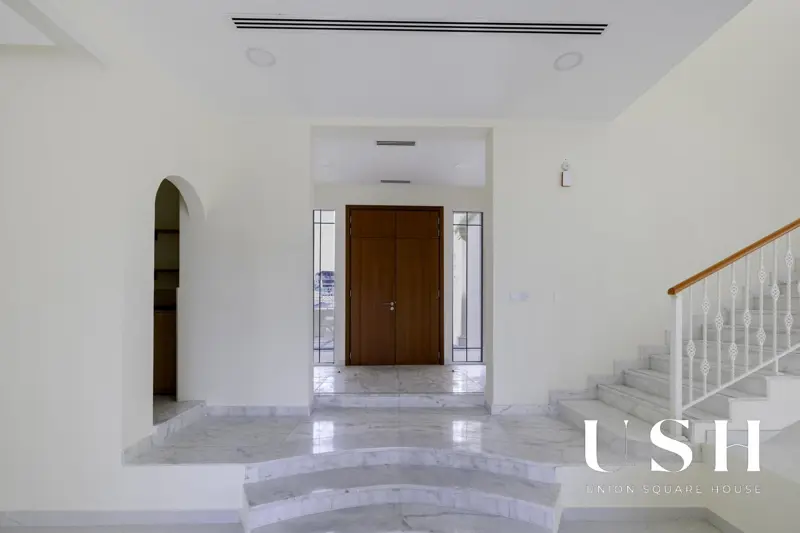 best-villa-for-rent-private-pool-luxury.webp