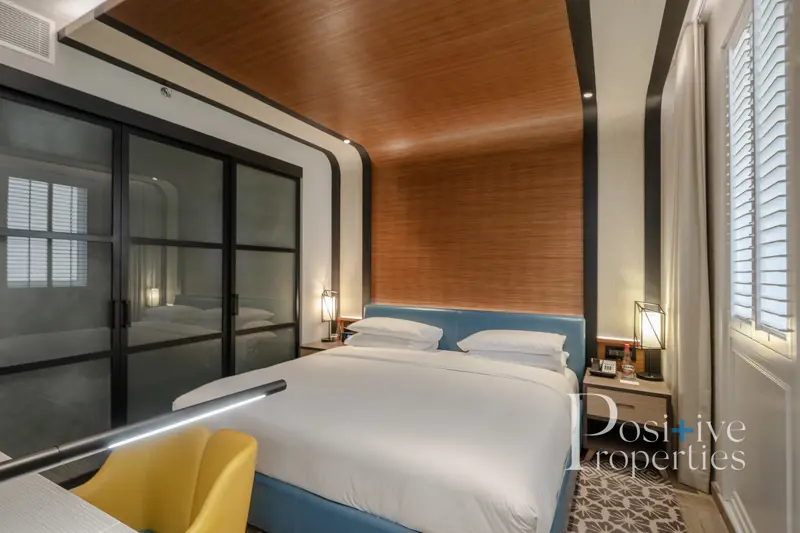 bills-included-spacious-studio-hotel.webp