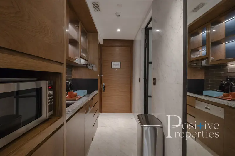 bills-included-spacious-studio-hotel.webp