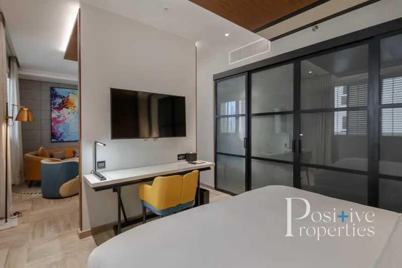 bills-included-spacious-studio-hotel.webp