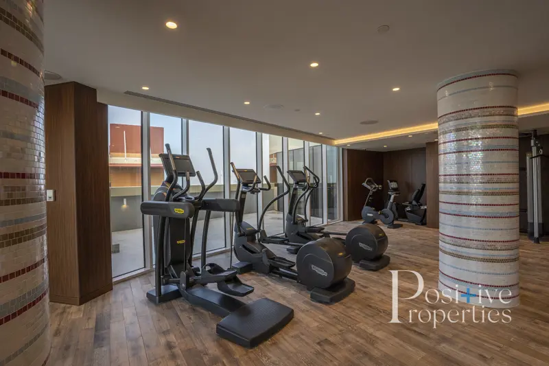 bills-included-spacious-studio-hotel.webp