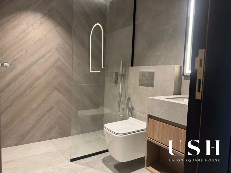 brand-new-1br-semi-furnished-multiple-cheques.webp