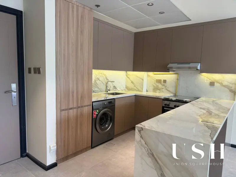 brand-new-1br-semi-furnished-multiple-cheques.webp