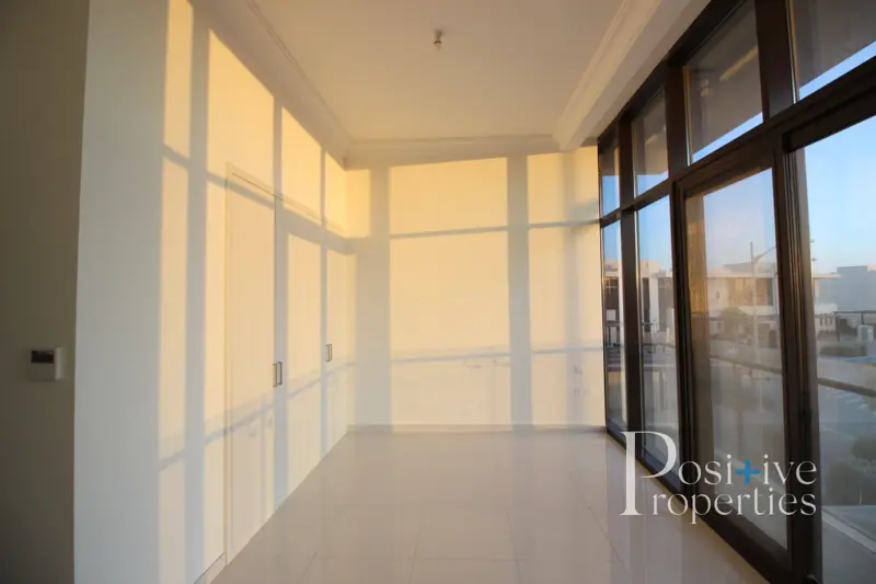 brand-new-3br-maid-middle-unit-thm-1.webp