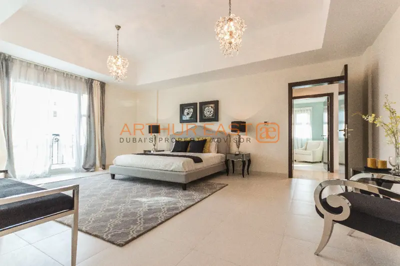 brand-new-5-bedroom-family-home-villa.webp