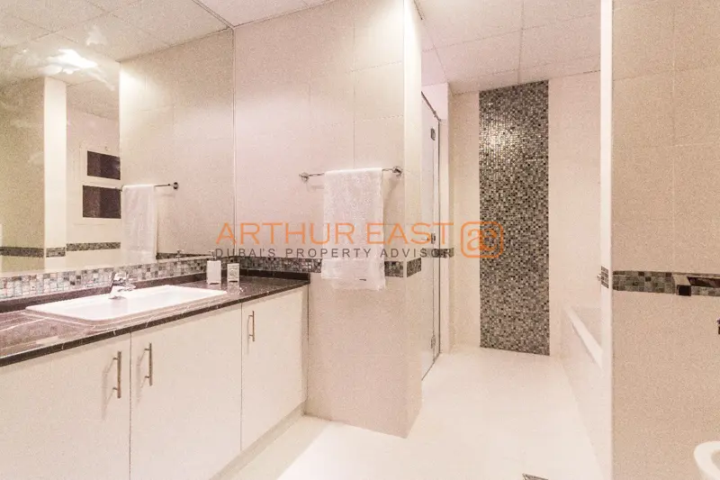 brand-new-5-bedroom-family-home-villa.webp