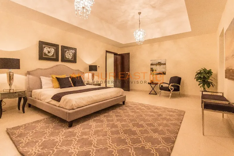 brand-new-5-bedroom-family-home-villa.webp