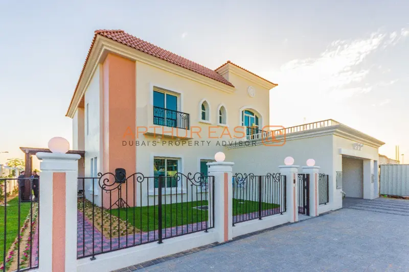 brand-new-5-bedroom-family-home-villa.webp