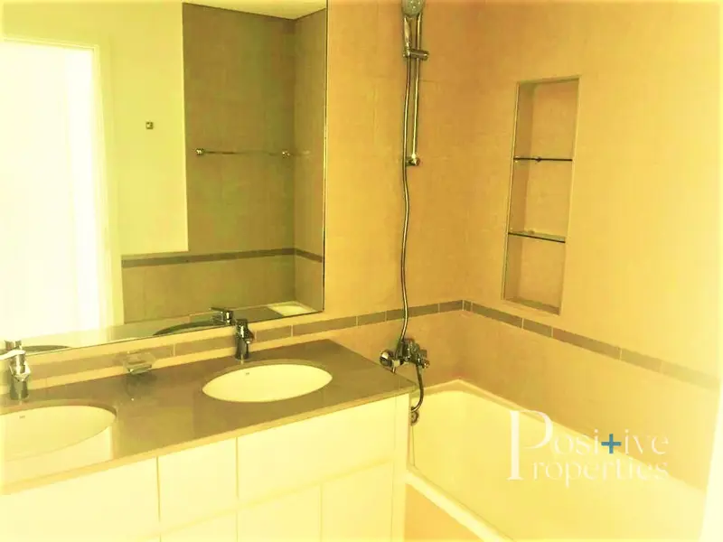 brand-new-bright-on-high-floor-walk-in-closet.webp